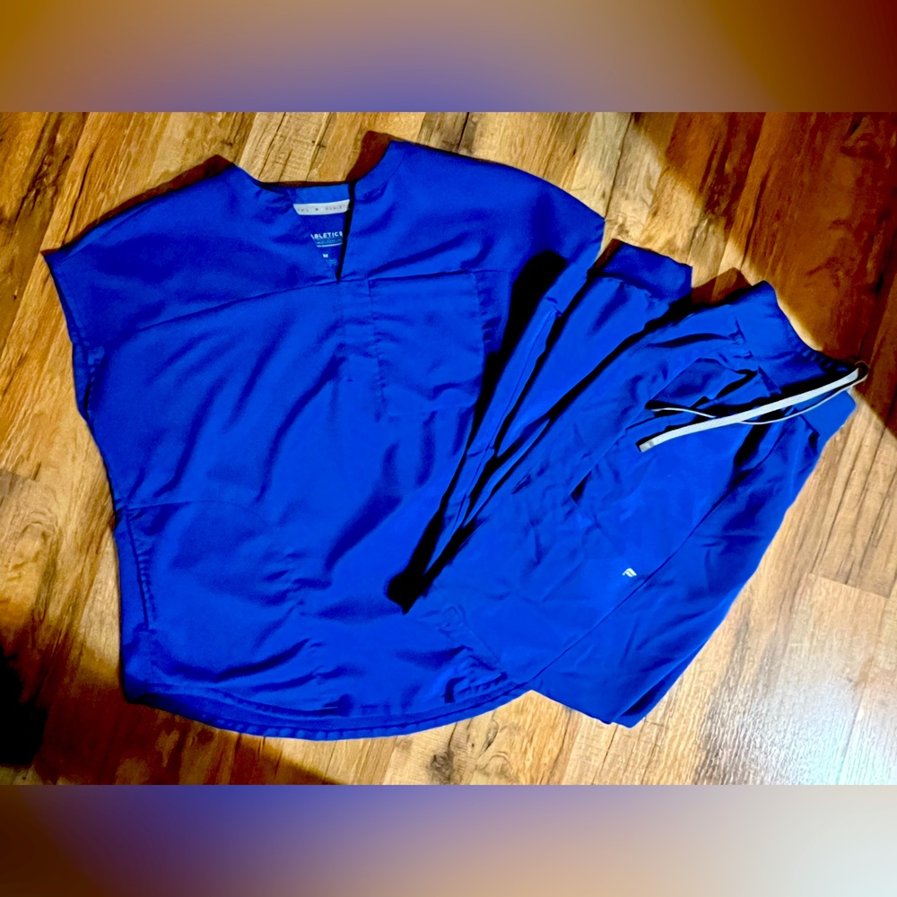 Fabletics Royal Blue scrub set